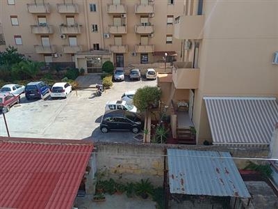 Appartamento - Trilocale a PALLAVICINO, Palermo