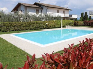 Appartamento in residence con piscina e aria condizionata