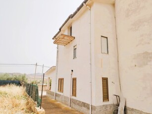 Attico in Vendita a Agrigento, 80'000€, 98 m²