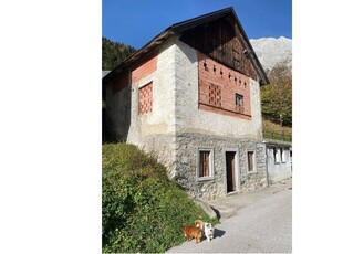 Baita/Chalet/Trullo in vendita a Forni Avoltri, Frazione Collina, Via della Segheria 3