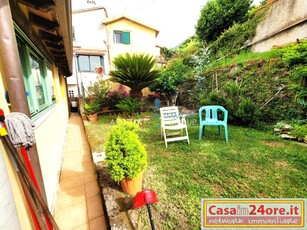 Casa indipendente con giardino in bergiola maggiore 24, Massa