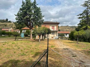 Casa indipendente di 250 mq a Ascoli Piceno