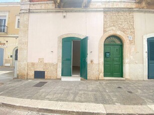 Casa indipendente in affitto a Bari