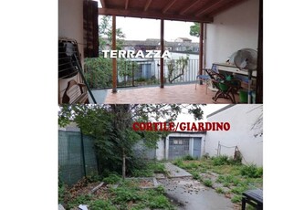 Casa indipendente in vendita a Falconara Marittima, Frazione Castelferretti, Via Giordano Bruno 9