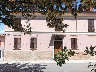 Casa indipendente in vendita Pavia