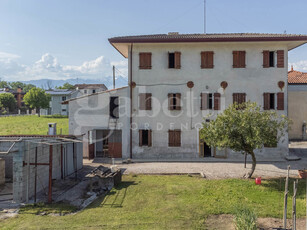 Casa indipendente in vendita Pordenone