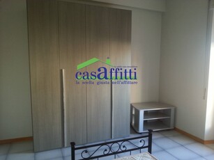 Casa Semi Indipendente in Affitto a Chieti, zona Chieti Scalo stazione, 210€, 120 m², arredato