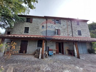 Casa Semindipendente di 101 mq a Castel del Piano