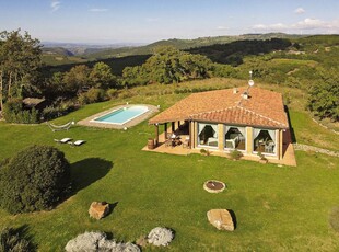 Lussuosa villa con piscina e giardino, vicino al fiume Fosso Senna