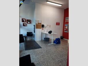 Negozio in Vendita a Treviso, zona S. Liberale, 50'000€, 47 m²