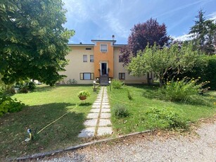 Trilocale in Vendita a L'Aquila, zona Sassa Scalo, 108'000€, 75 m²