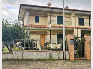 Villa a schiera in vendita a Satriano, via Buones Aires, 46 - Satriano, CZ