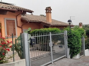 Villa a schiera in Via Fonte Della Dolce, 00, Manziana (RM)