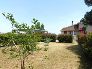 Villa bifamiliare in vendita a Tarquinia - Zona: Campagna