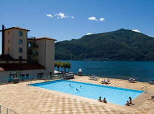 Villa con piscina e terrazza sul Lago Maggiore - Parcheggio, WiFi