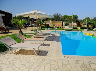 Villa di lusso con piscina e parcheggio a Poggiardo 2km