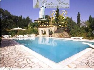 Villa eventi con piscina Bucine e camere b&b