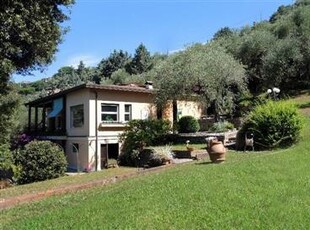 Villa in buono stato di 180 mq.