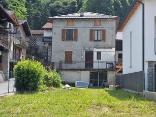 Villa in vendita a Dubino