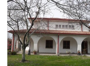 Villa in vendita a Gazoldo degli Ippoliti