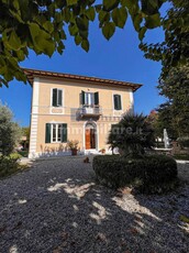 Villa in vendita Pisa