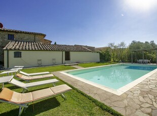 Villa Oasis con parcheggio, piscina, giardino e cucina