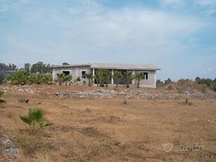 Villetta in campagna allo stato rustico