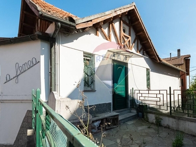 Casa indipendente in vendita a Serra Ricco'
