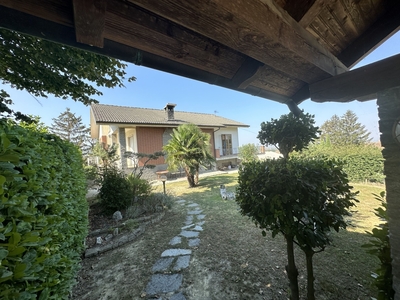 Villa unifamiliare in vendita a Santo Stefano Belbo