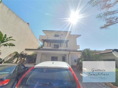 Appartamento in vendita a Reggio di Calabria Saline