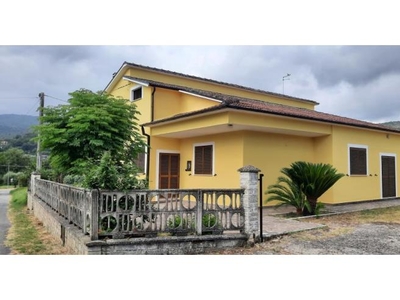 Villa in vendita a Pico, Via Mola d'Azimo 1