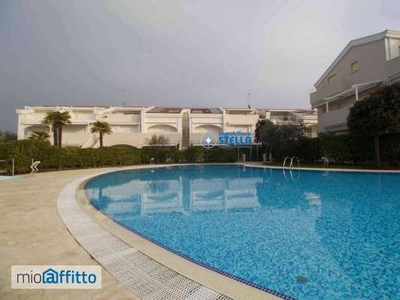 Appartamento arredato con piscina Lido centro ovest