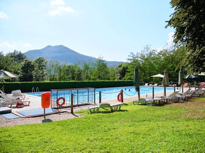 Appartamento con giardino, piscina e terrazza