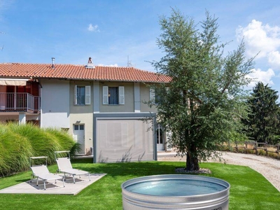 Piacevole casa a Asti con piscina, terrazza e barbecue