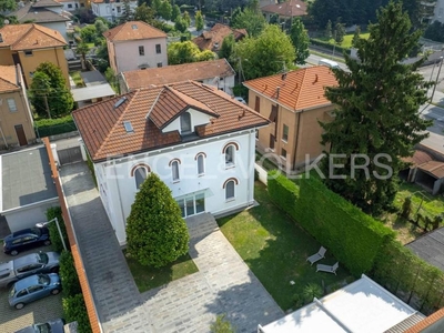 Esclusiva villa in vendita Via Dalmazia, Gallarate, Lombardia