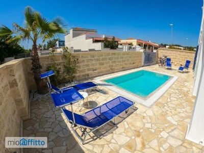 Villa arredata con terrazzo Porto Cesareo