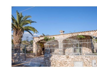 Villa in affitto a Castrignano del Capo, Frazione Leuca, C.da Masseria Li Turchi 1