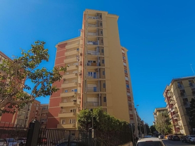 Appartamento di 5 vani /125 mq a Bari - San Pasquale alta
