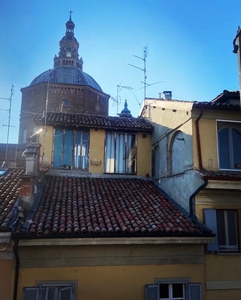 Appartamento in Vendita a Pavia Corso Strada Nuova