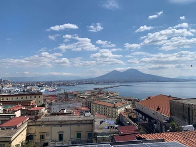 Appartamento, via Egiziaca a Pizzofalcone, quartiere San Ferdinando, Napoli