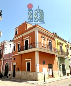 Casa indipendente di 6 vani /55 mq a San Ferdinando di Puglia (zona CENTRO)