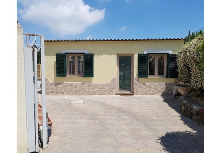 Casa indipendente in affitto a Barano d'Ischia