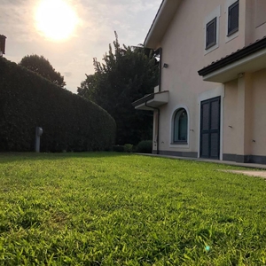 PRESTIGIOSA VILLA A GROTTAFERRATA