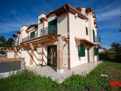 Villa a schiera via Giovanni Segantini, Montecagnoletto, Mon