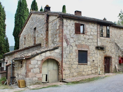 Rustico con giardino a Sarteano