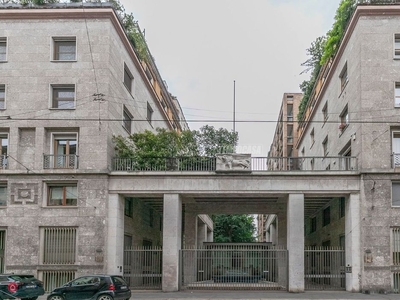 Appartamento in Vendita in Corso Magenta 83 a Milano