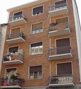 Appartamento in Vendita in Via Francesco Gonin 43 a Torino