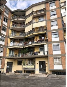 Appartamento in Vendita in Via Michele Guadagno 110 a Napoli