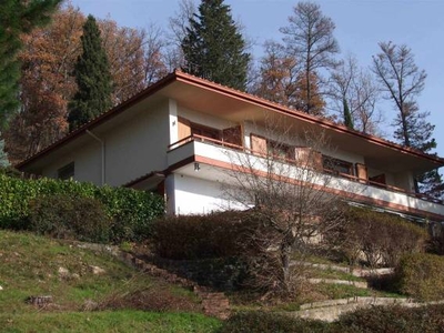 Casa in vendita in Dicomano, Italia