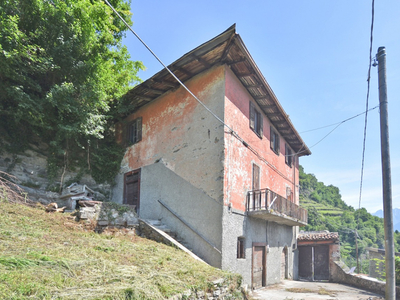 Casa in vendita in Piamborno, Italia